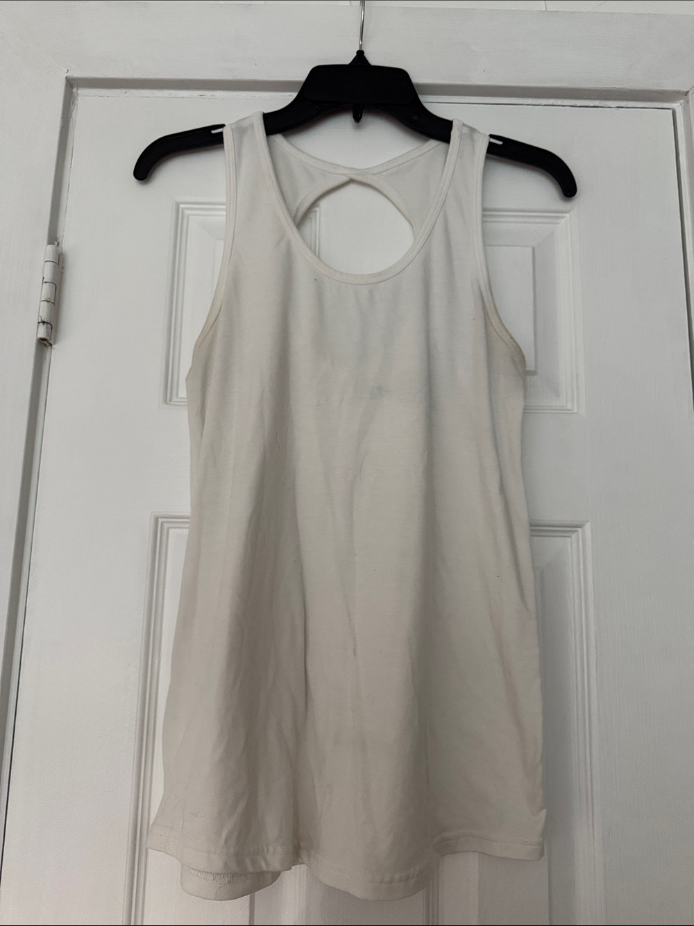 Classic White Scoop Neck Women’s Tank Top with Back Keyhole